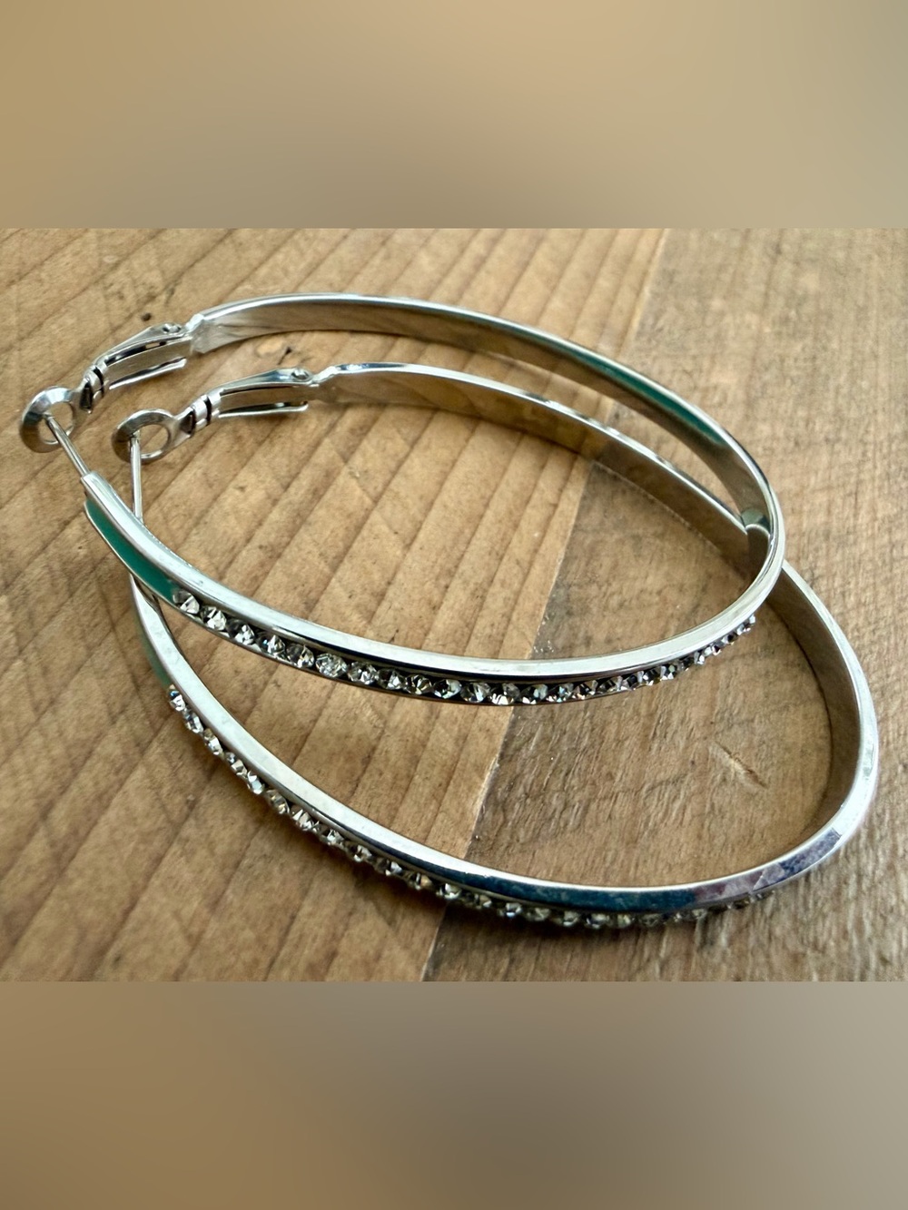 SIGAL STYLE BY DAVID SIGAL STAINLESS STEEL CRYSTAL ACCENT HOOP EARRINGS